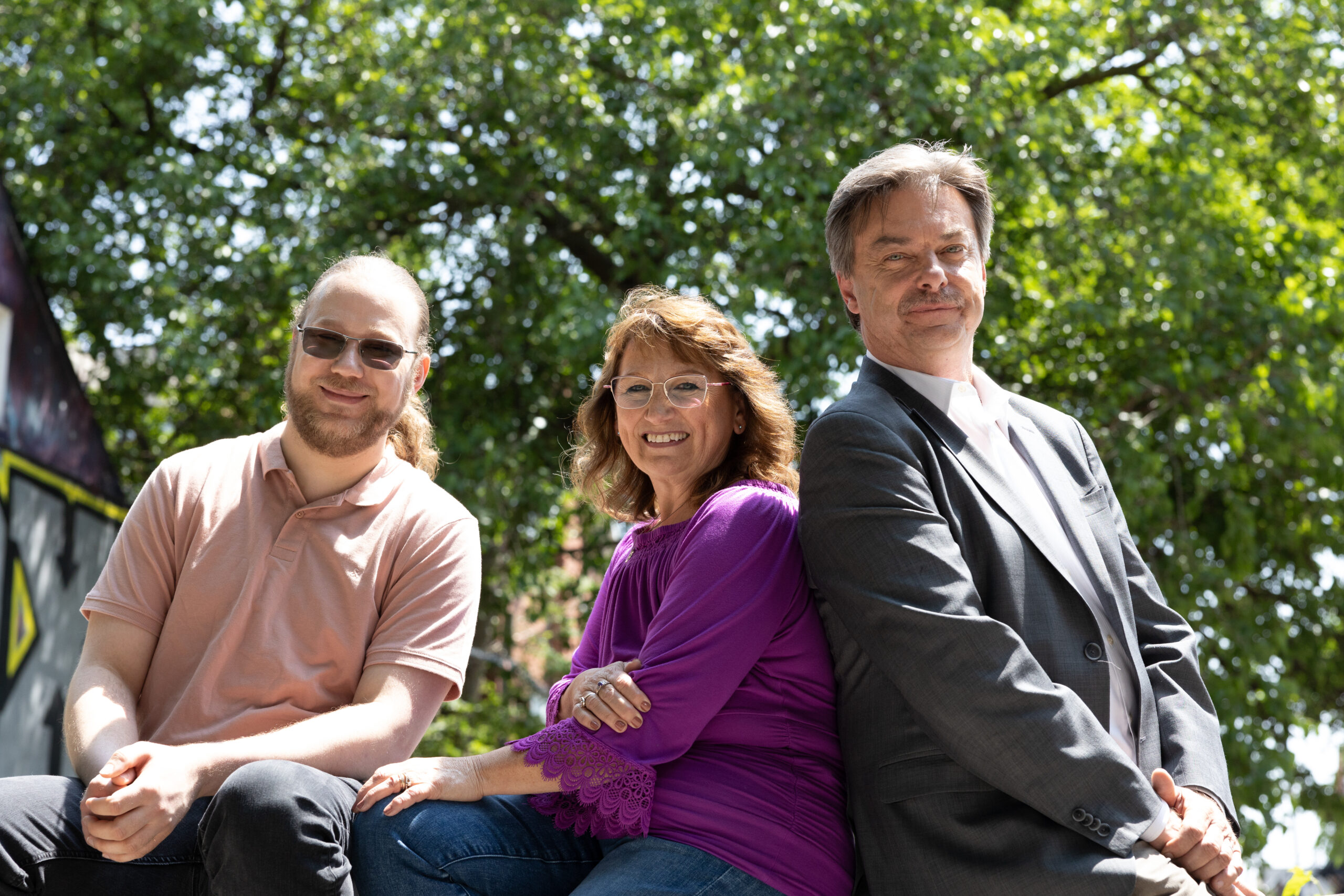 Bob and Cindy with their son Damyon.